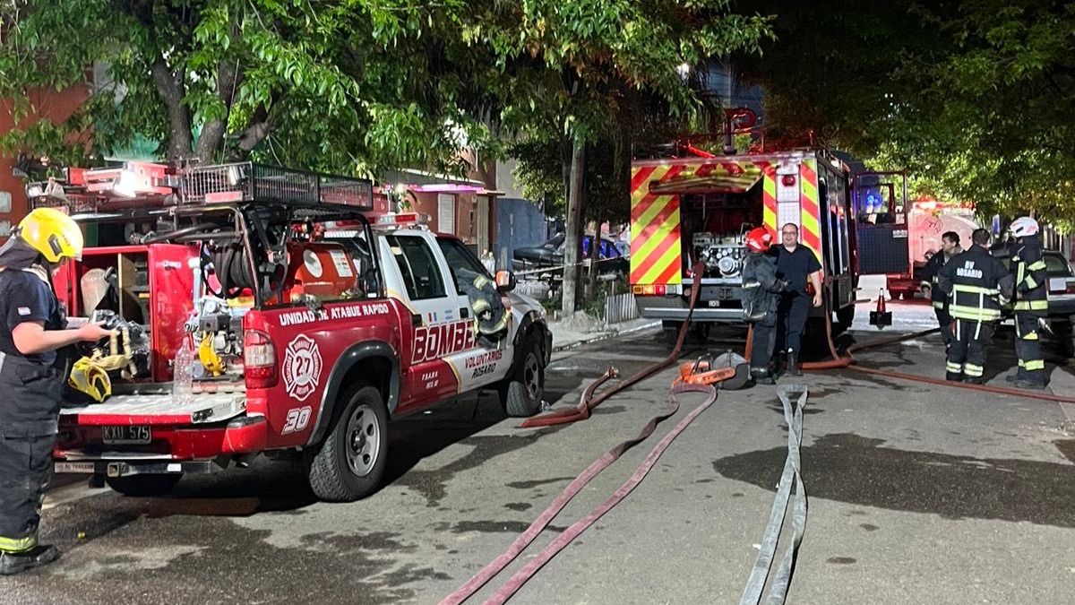 bomeros voluntarios incendio