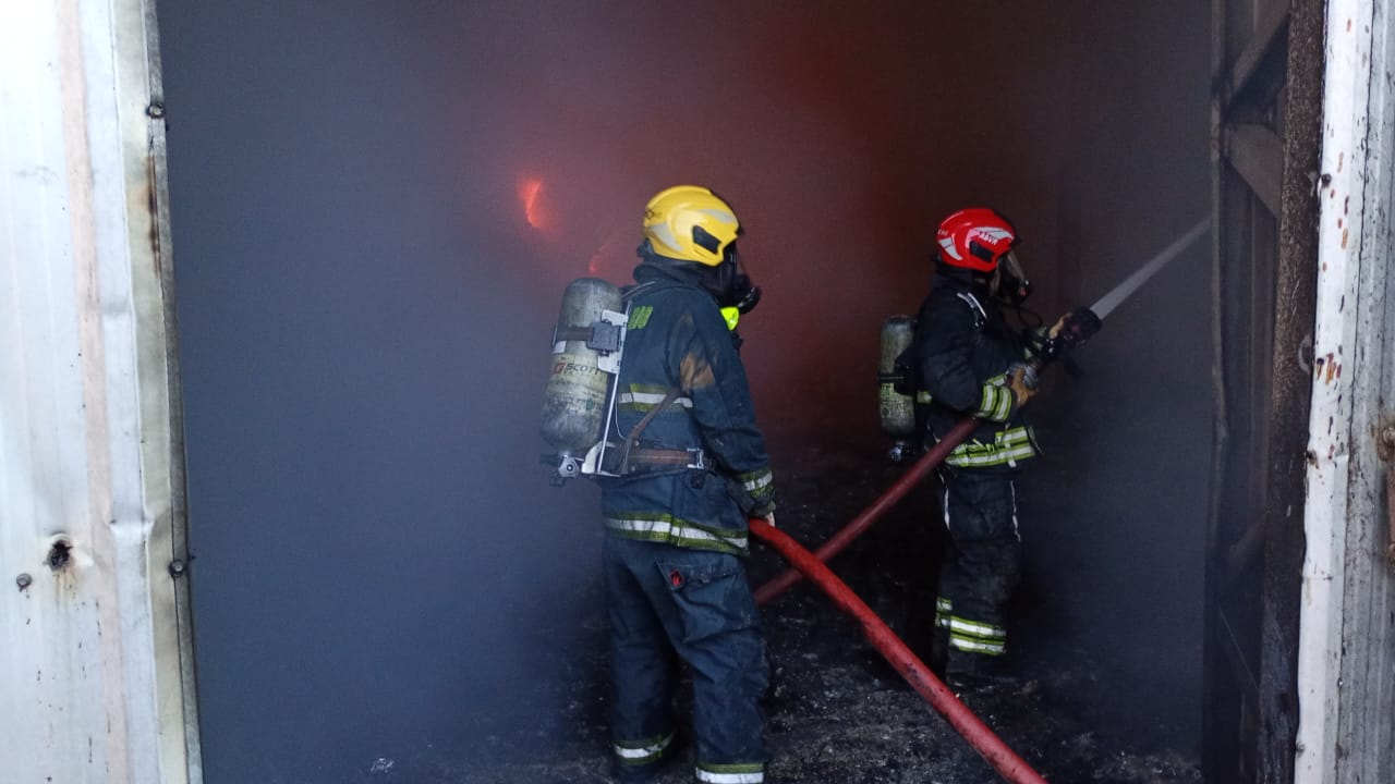 incendio planta de reciclaje
