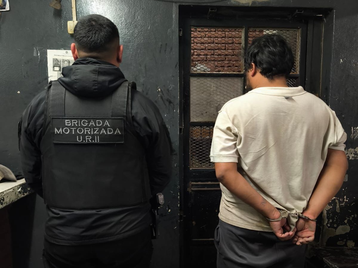 detenido bar freedom