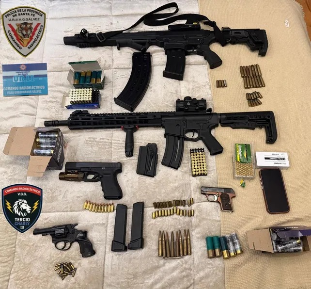 Detenido armas de guerra vgg