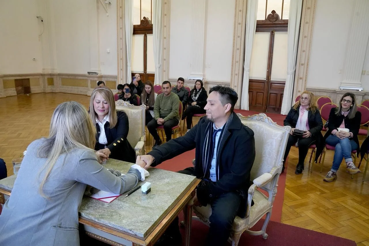 casate con tu ciudad como testigo