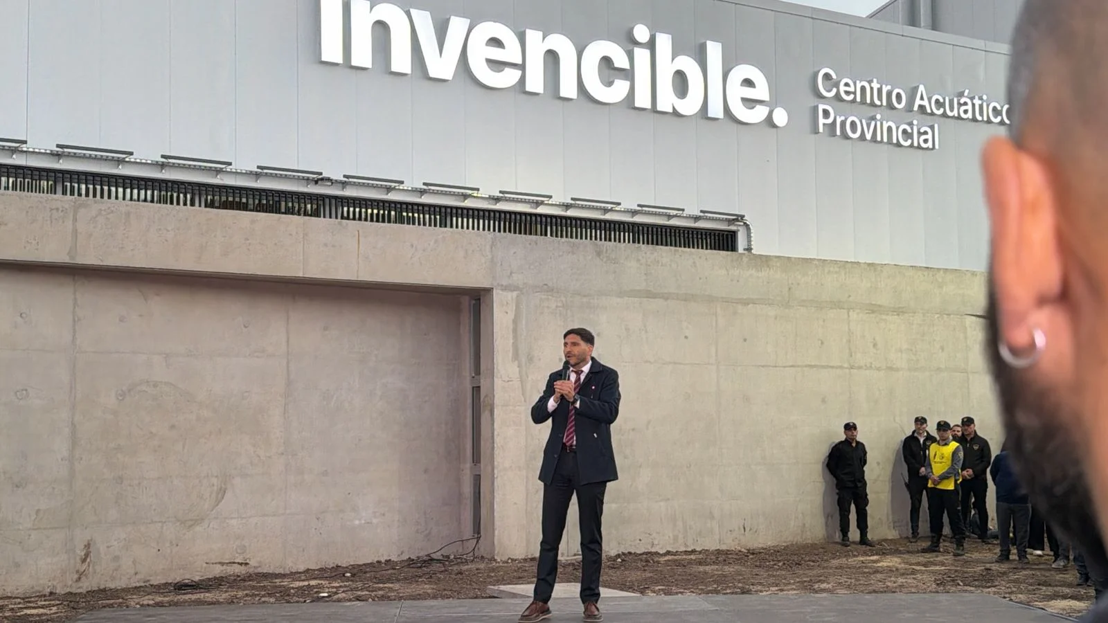 invencible acuatico - 1