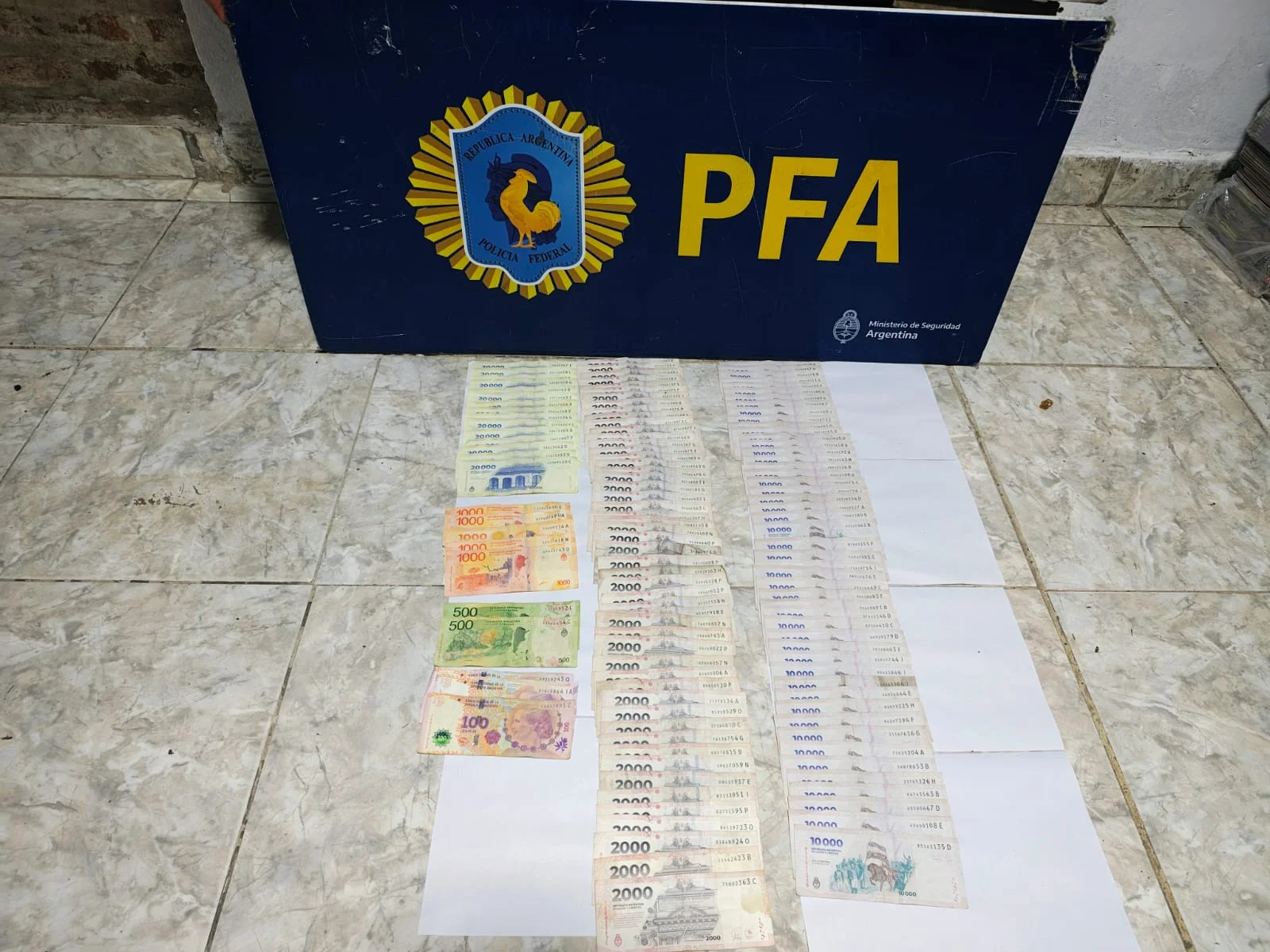policia federal leche adulterada
